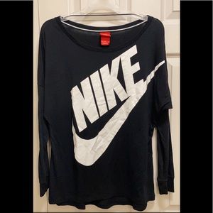 Nike top